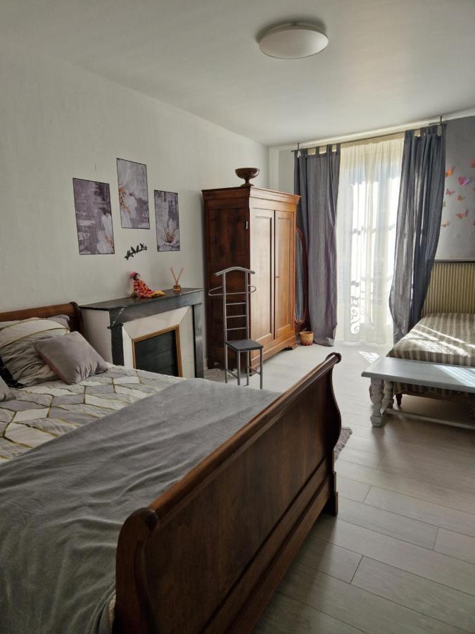 Appartement 120 M² Duplex Coeur Historique Au Calme Le Puy-en-Velay Екстер'єр фото